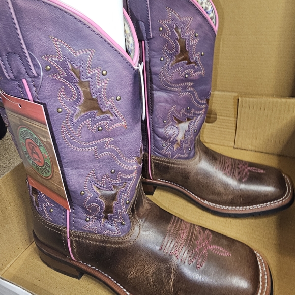 Laredo Purple and Brown Women's Western Boots - Picture 2 of 14